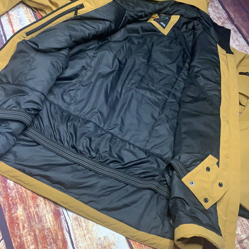 ❌SOLD OUT Marmot Refuge Insulated Jacket - Picture 2 of 16